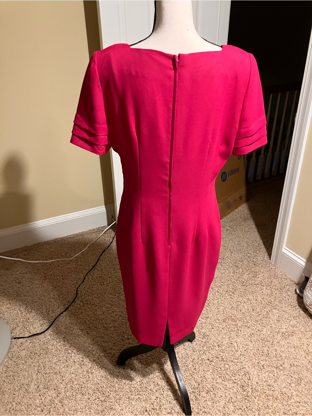 Kim Rogers Hot Pink Square-Neck Short Sleeve Sheath Dress - Picture 4 of 5